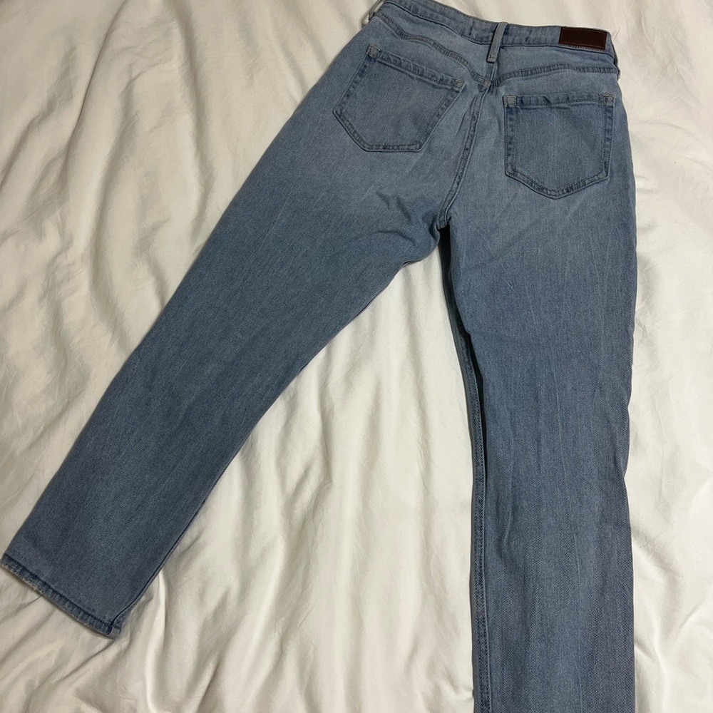 High Rise Mom Jeans - Picture 4 of 6